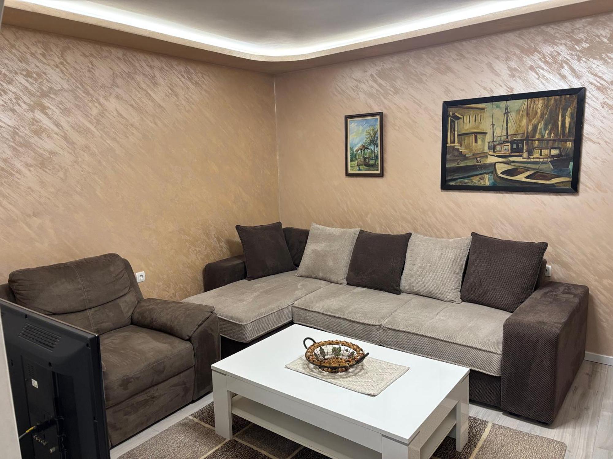 Max Apartments Podgorica Extérieur photo