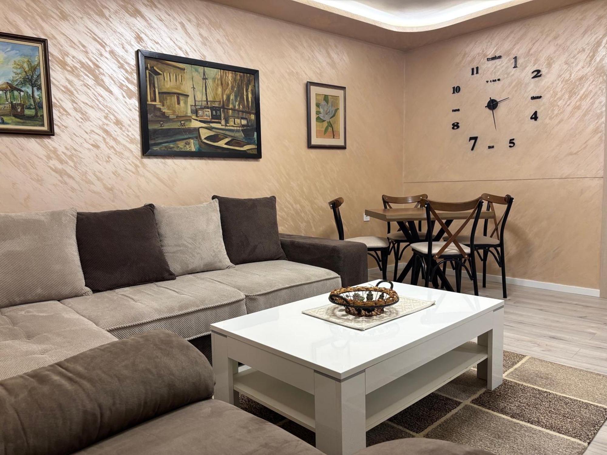 Max Apartments Podgorica Extérieur photo